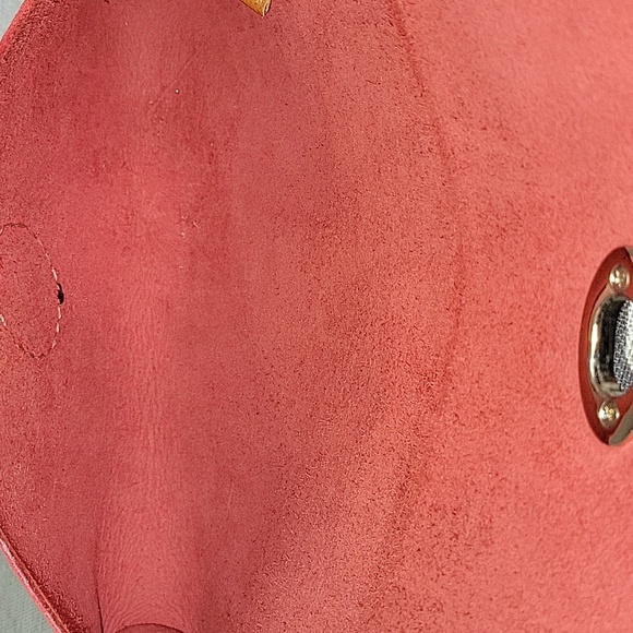 Cute Red Leather Clutch Crossbody Wristlet Handbag - Picture 10 of 10